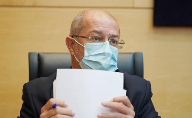 Igea afea al PSOE la falta de respeto a los funcionarios por tildar su Consejería de «chiringuito»