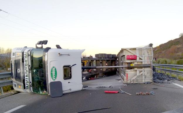 Investigado un camionero accidentado que fue positivo en drogas y alcohol e intentó evitar el control