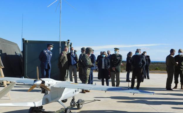 El Mando de Artillería de Campaña de Ferral recibe al Curso Monográfico de Defensa Nacional