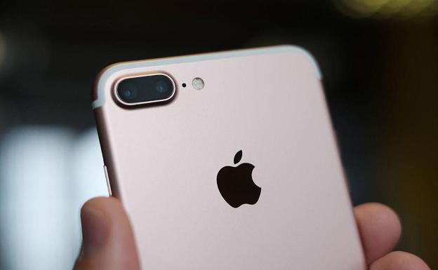 A juicio un leonés por adquirir una línea de móvil y un Iphone 7 con los datos robados de otra persona