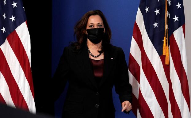 Kamala Harris ejerce unos minutos como la primera mujer presidenta de EE UU