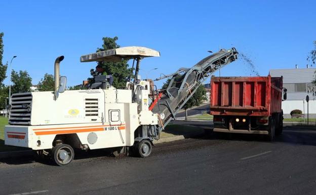 El Plan de Asfaltado del Ayuntamiento de León llega al Polígono de Vilecha