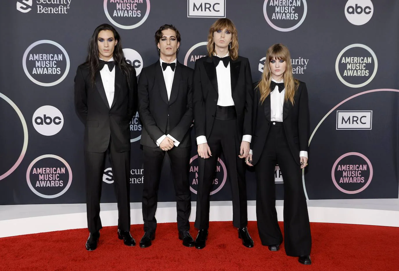 Los mejores 'looks' de los American Music Awards 2021