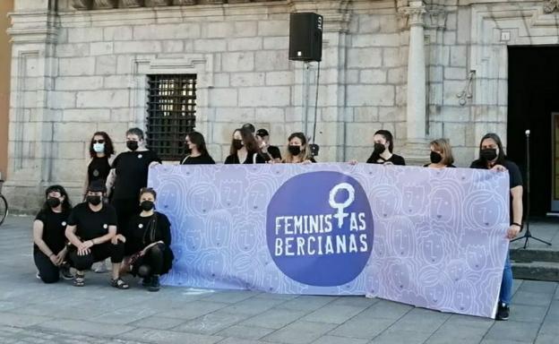 La Asociación Feministas Bercianas afianza su lucha en la comarca con motivo del Día Internacional Contra la Violencia Hacia las Mujeres