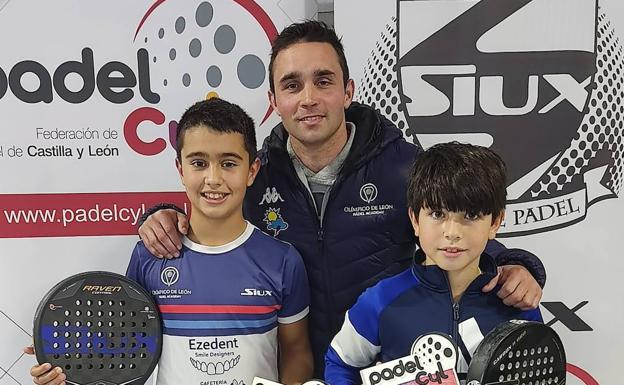 León cosecha éxitos en el máster de pádel de Castilla y León