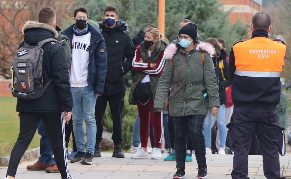 La vacuna llega hasta la puerta de clase