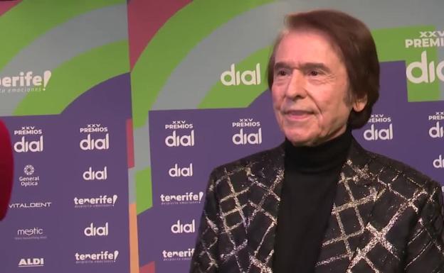 Raphael, incombustible tras 60 años en el mundo de la música, no piensa en su retirada