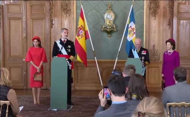 Los reyes de Suecia reciben con honores a Felipe y Letizia