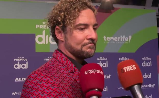 David Bisbal guarda silencio cuando le preguntamos por la boda de Chenoa