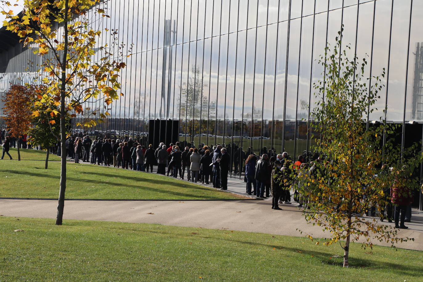 Reabre el vacunódromo de León