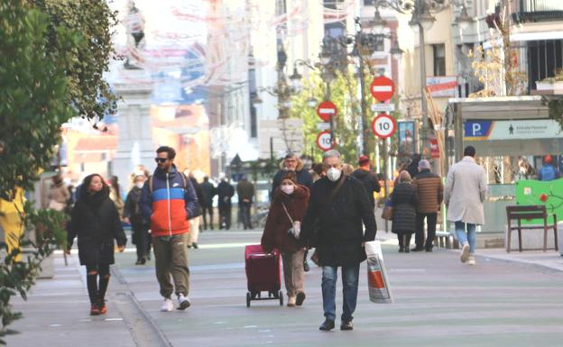 Ordoño cumple un año desde la conquista del peatón con el comercio «como antes» y los leoneses «satisfechos»