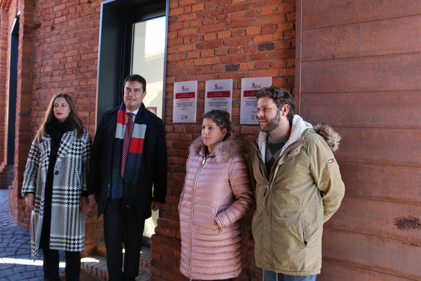 Ibañez visita en nuevo espacio de trabajo en Sahagún