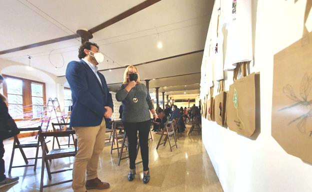 Villaquilambre visibiliza a las mujeres invisibles en el 'Museo Casa Botines Gaudí'