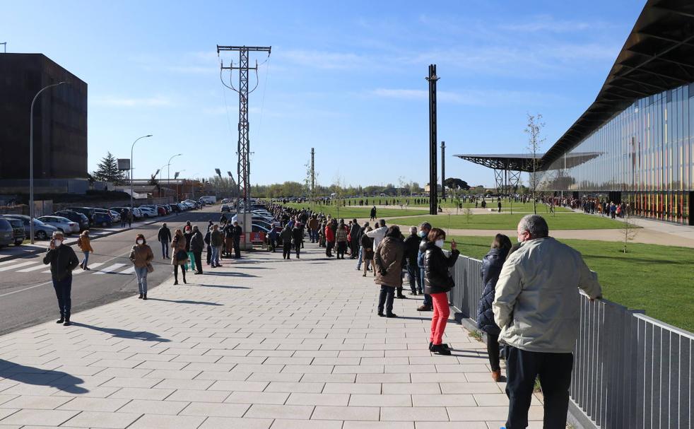 La Junta hace un llamamiento a la vacunación ante la falta de asistencia a la convocatoria de este lunes