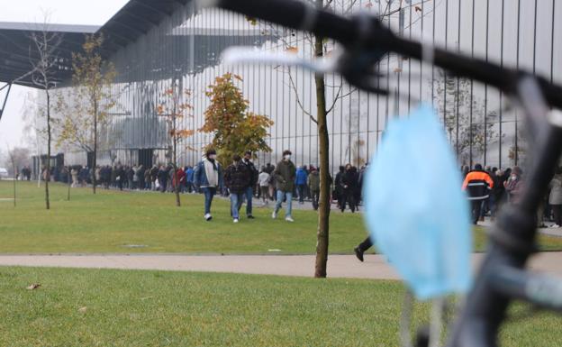 El Palacio continuará con repescas de la tercera dosis al menos hasta el 15 de diciembre