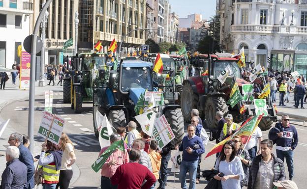 El campo ve una oportunidad en la Ley de la Cadena Alimentaria «si se aplica y se vigila»