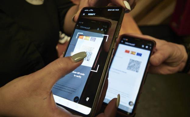 Junta y sectores de ocio acuerdan seguir con las actuales medidas «estrictas» ante el avance del covid