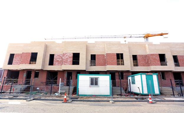 El alza del precio de las materias primas dispara los costes de producción de la construcción en Castilla y León por encima del 22%