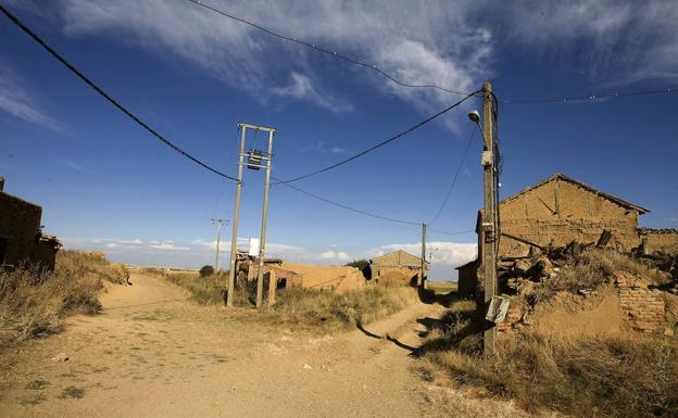 Castilla y León comparte con Aragón y Castilla-La Mancha respuestas ante la «amenaza» de la despoblación