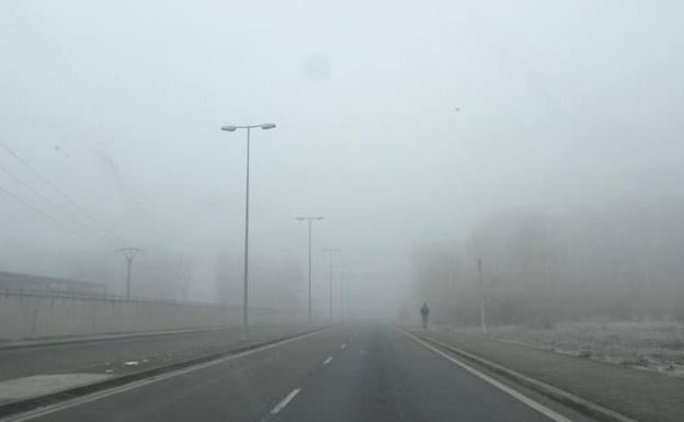 La niebla dificulta el tráfico en varios tramos de la red principal de León