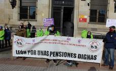 Los pensionistas leoneses salen a la calle para defender el sistema público