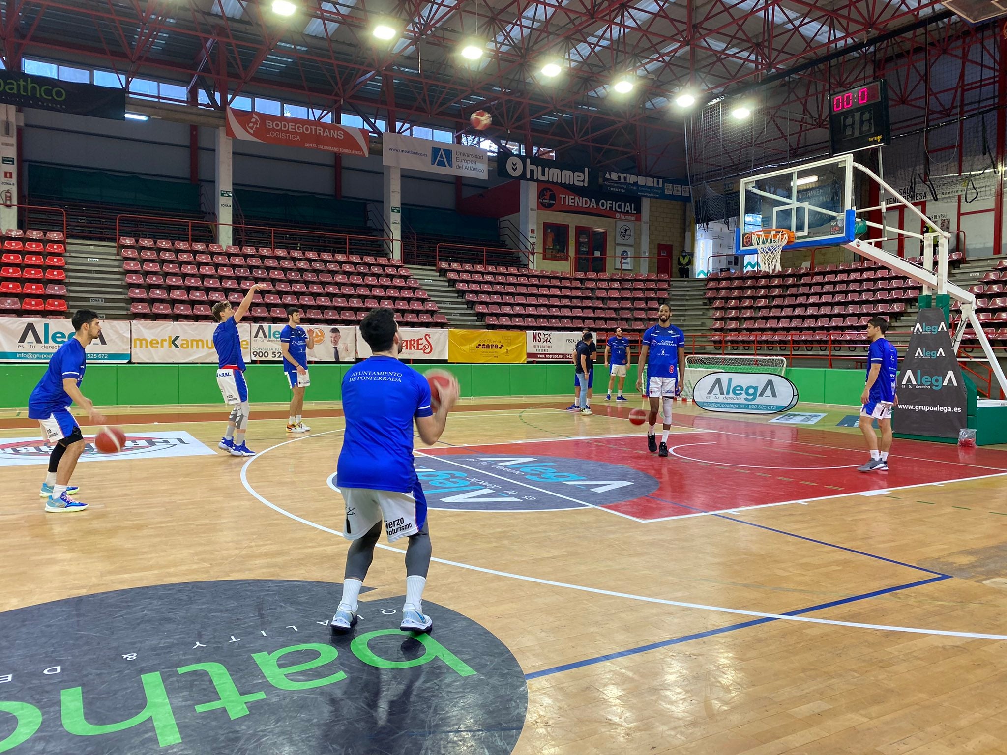 El Clínica Ponferrada establece el Día del Club el duelo del sábado contra Hereda Club Ourense