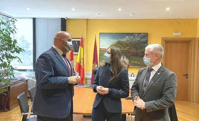 Ester Muñoz recibe a la Cámara de Comercio de Astorga