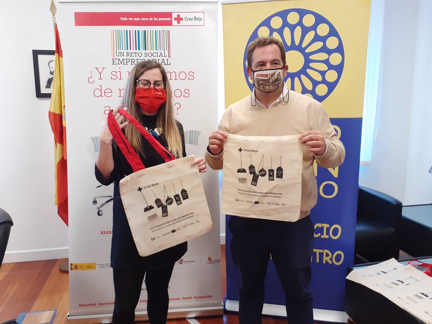 Centro León Gótico y Cruz Roja sensibilizan sobre la eliminación de las barreras de acceso al mercado laboral