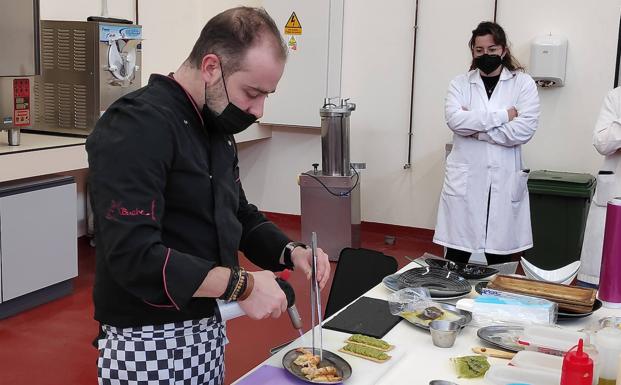 Estudiantes de Tecnología de los Alimentos de la ULE aprenden de cocineros y escuelas de cocina