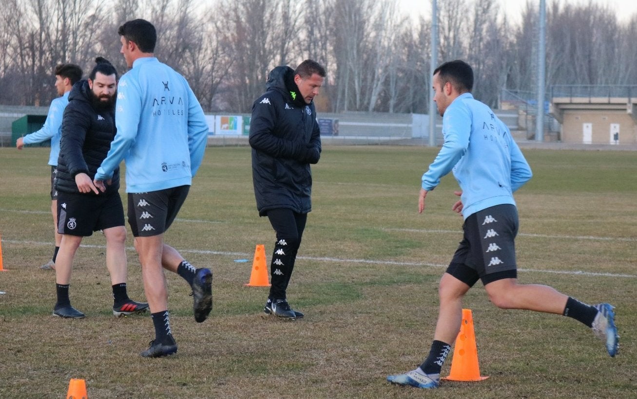 Curro Torres, sobre su equipo: «Dio muestras del potencial que puede tener»