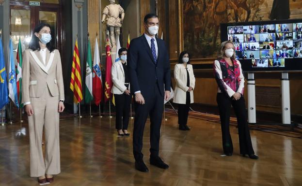 Sánchez se enfrenta a una conferencia de presidentes en pie de guerra por las restricciones