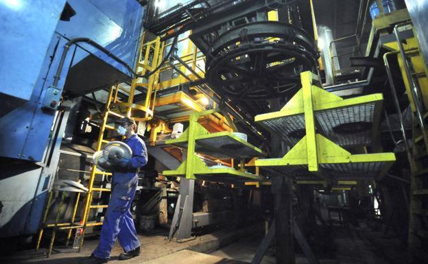 El negocio de la industria baja en octubre un 1,5% en Castilla y León, frente al aumento nacional del 7,8%