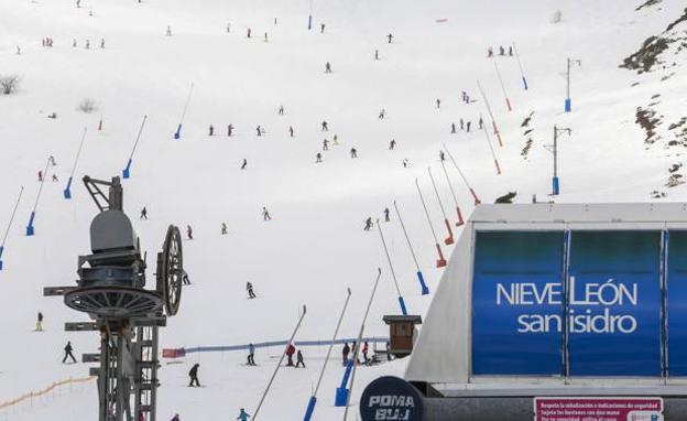 San Isidro y Valle Laciana-Leitariegos ofrecen casi 30 kilómetros esquiables