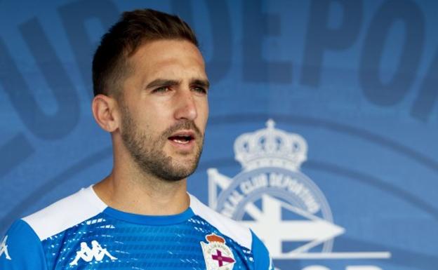 La Cultural se interesa por dos laterales del Deportivo