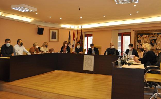 Valencia de Don Juan aprueba en pleno la optimización de la Relación de Puestos de Trabajo