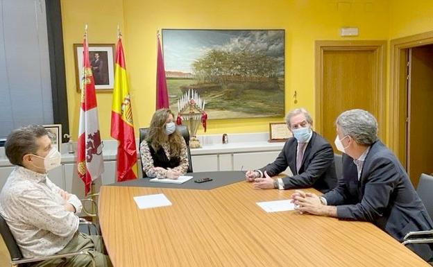 La Junta y la Cámara de Comercio expresan su colaboración por el desarrollo económico de la provincia