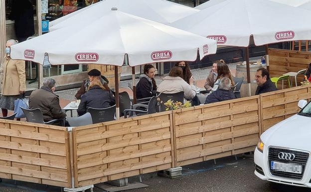 El Ayuntamiento de León prorroga la ampliación de las terrazas mientras se mantenga la situación sanitaria actual