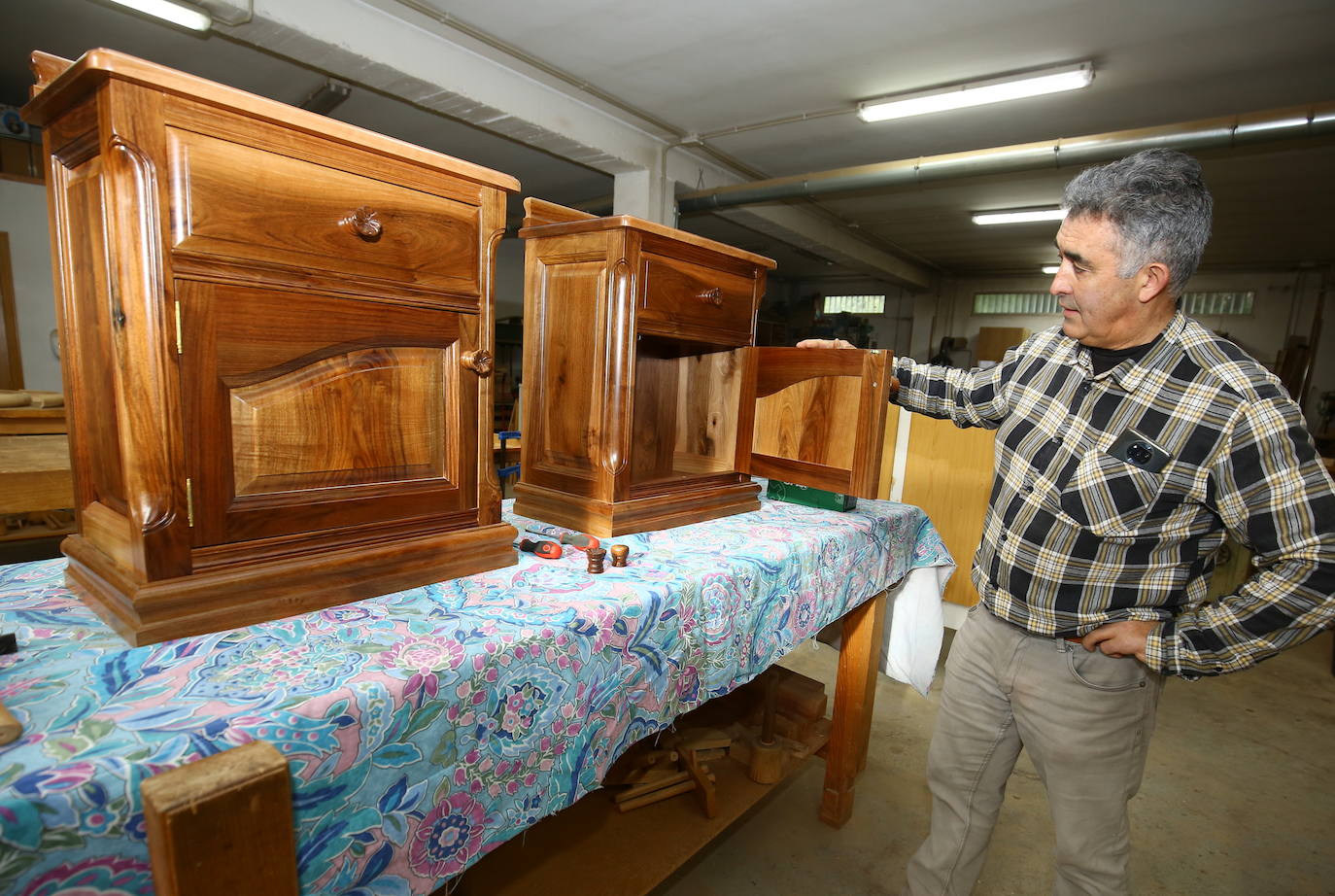 José Pérez, artesano de la madera