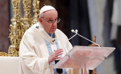 El Papa: «Basta, herir a una mujer es ultrajar a Dios»