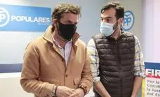 Génova impone a David Fernández en la lista del PP y hace renunciar a Raúl Valcarcel