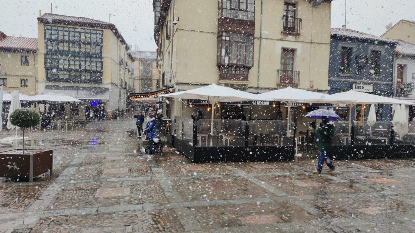 La nieve llega a León capital