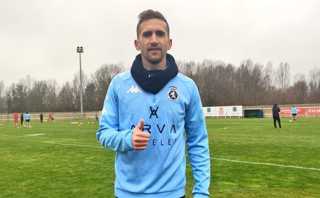 La Cultural hace oficial la llegada del lateral Alberto Benito