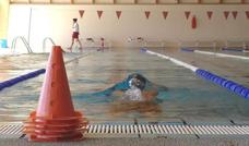 El Ayuntamiento de León modifica la inscripción de los cursos de natación que comenzará a partir del 17 de enero