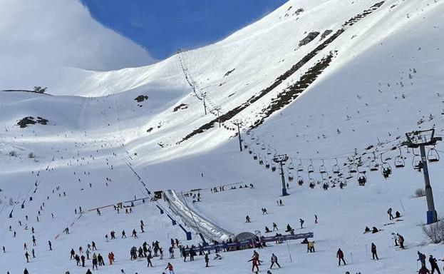 El PP pide «responsabilidades» a la Diputación por las colas de más de dos horas para acceder a San Isidro el fin de semana