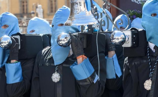 El Santo Cristo de la Bienaventuranza celebra la segunda charla de su plan de formación cofrade 'Sin perder el paso'