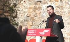 Tudanca afirma que en Castilla y León «hay un problema con las macrogranjas»