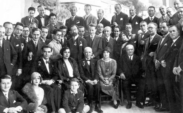 Federico García Lorca (2), Margarita Xirgu (1) y Manuel de Falla (3), en una imagen de 1934. / r. C.