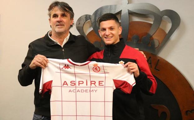 Jony Álamo: «Vengo a la Cultural a hacerme mayor como jugador»