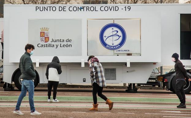 Satse León critica que se mantenga la realización de los test de antígenos por «personal no cualificado»
