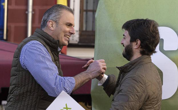 Javier Ortega-Smith acude al primer acto en El Bierzo junto a Juan García-Gallardo hacia el 13F